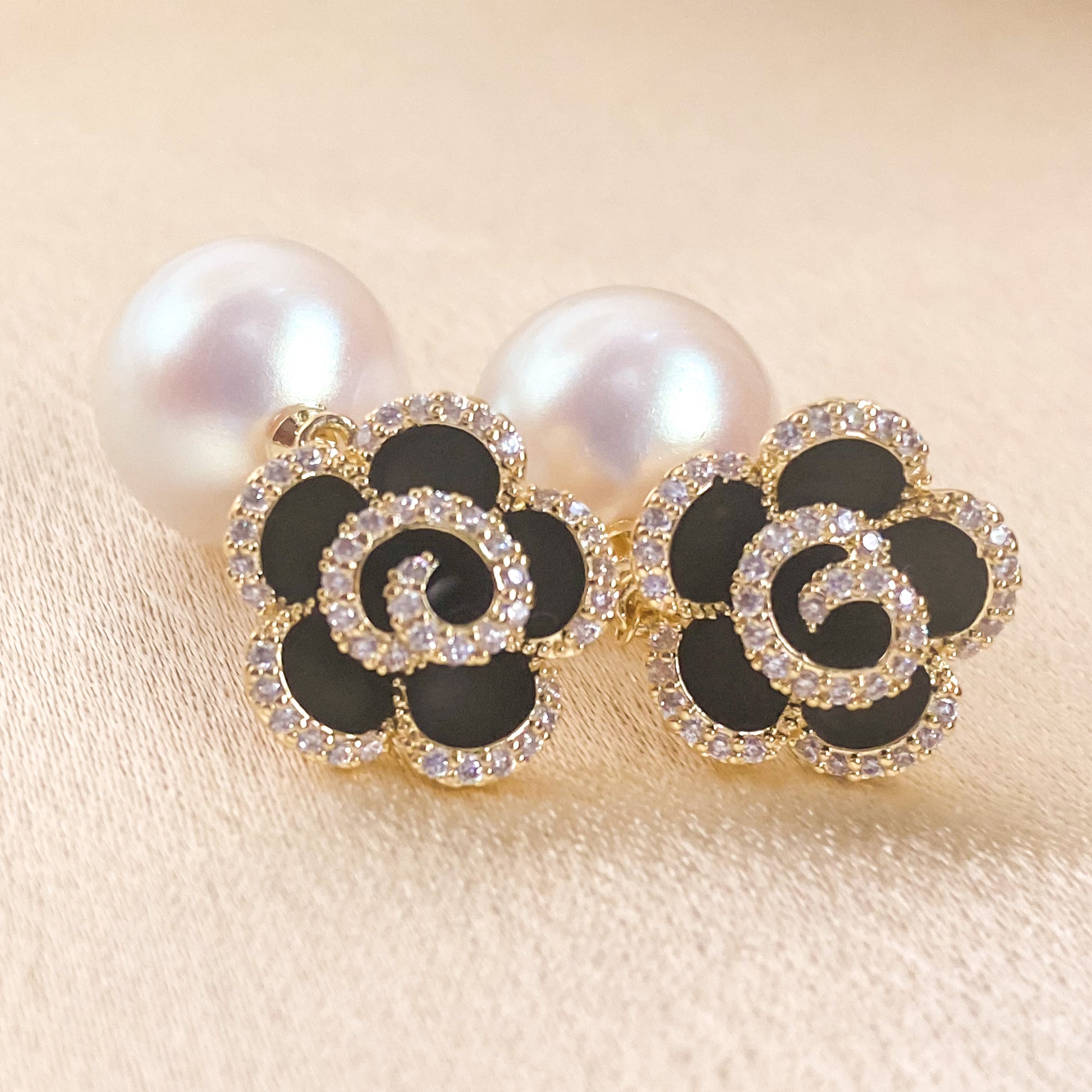 Chanel Jewelry Vintage Stud Earrings